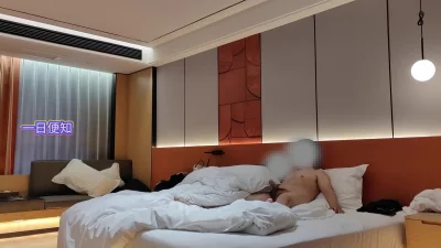 【原创】“我老公看到你拍的视频了，他下次当面看”